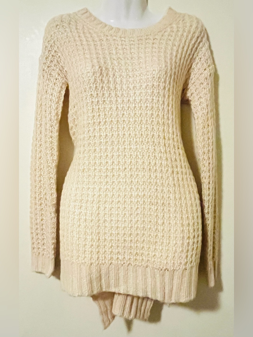 Cozy Women's Cream Textured Knit Sweater